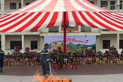 Trải nghiệm ý nghĩa tại chương trình trại hè 'chú thợ điện tí hon'