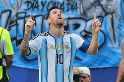 Argentina 1-0 Cape Verde: Messi tỏa s&aacute;ng
