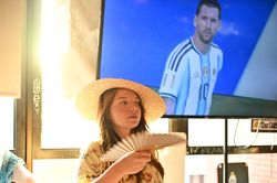 Nắng nóng thiêu đốt đe dọa nhiều trận đấu World Cup, lễ Quốc khánh Mỹ