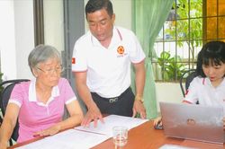 Mở rộng trợ giúp người cao tuổi làm thủ tục hành chính