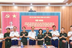 Tăng cường đào tạo, bồi dưỡng ngoại ngữ cho cán bộ, nhân viên Cảnh sát biển