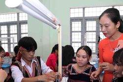 Tăng cường chăm lo lao động là người dân tộc thiểu số và miền núi