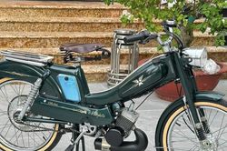 Xe đạp máy Mobylette MBK 881 cổ, chưa đổ xăng giá đắt hơn 140 triệu đồng