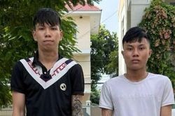 Đỗ ô tô bên đường quên khóa cửa, nhiều chủ xe bị trộm sạch tài sản