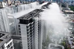 'Phun sương trên mái': Giải pháp hạ nhiệt đô thị gây sốt của Trung Quốc
