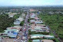 Gỡ 'nút thắt cổ chai' gây kẹt xe cửa ngõ Tây Ninh - TPHCM