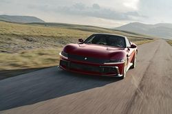 Ferrari 12Cilindri Manuale phiên bản đặc biệt chính thức ra mắt thị trường