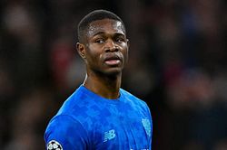 Arsenal và Newcastle đại chiến vì sát thủ 100 triệu euro Christian Kofane