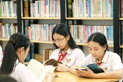 Từ năm học 2029 - 2030, học sinh cả nước được miễn phí sách giáo khoa