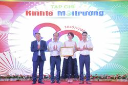 Chi hội Nhà báo Tạp chí Kinh tế Môi trường nhận Bằng khen của Hội Nhà báo Việt Nam
