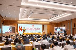 Tháo gỡ điểm nghẽn, tạo bứt phá tăng trưởng trong 6 tháng cuối năm