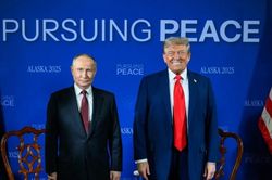 &Ocirc;ng Putin ch&uacute;c mừng &ocirc;ng Trump nh&acirc;n kỷ niệm 250 năm Quốc kh&aacute;nh Mỹ