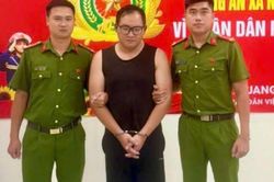 Giả vờ hỏi mua rồi r&uacute;t dao cướp 10 chỉ v&agrave;ng, Nguyễn Tiến Dũng khai g&igrave; khi bị bắt?