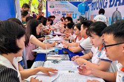 Tuyển sinh đại học 2026: Chuy&ecirc;n gia dự b&aacute;o điểm chuẩn v&agrave; 'bật m&iacute;' chiến thuật đặt nguyện vọng