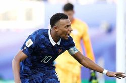 Mbappe ghi bàn thứ 7, tuyển Pháp nhọc nhằn đánh bại Paraguay