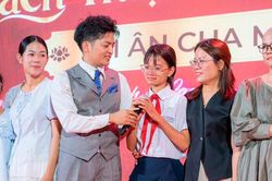 Đà Nẵng: Chương trình tri ân cha mẹ tại Phố đi bộ Bạch Đằng
