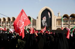 'Trục kháng chiến' đến dự lễ tang của ông Khamenei