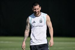 Cơ bắp gây ngỡ ngàng của Messi