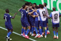 Thơ World Cup: Văn hóa bóng đá lên ngôi
