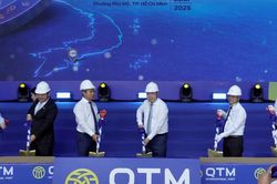 Phó Thủ tướng Thường trực Phạm Gia Túc dự lễ khởi công dự án cảng biển thuộc Cụm cảng nước sâu Cái Mép-Thị Vải (TPHCM)