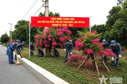 Chung tay xây dựng doanh trại sáng - xanh - sạch - đẹp