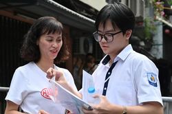 Chọn trường ngành mình thích hay chọn trường danh tiếng?