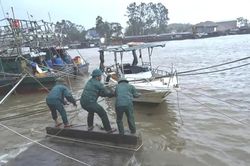 Quảng Ninh: Bão số 1 làm 30 nhà tốc mái, 600ha nuôi trồng thủy sản bị thiệt hại