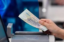 Ngân hàng nâng hạn mức vay nhỏ lên tới 400 triệu đồng từ ngày 15/8