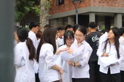 Một phòng thi có 16 điểm 10 môn Toán, Sở GD-ĐT Hà Tĩnh nói gì?