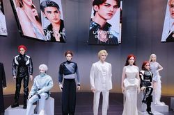 [Gallery] UBTech tung dàn robot 'chân dài' với ngoại hình đẹp lung linh