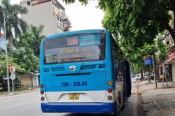 Từ ng&agrave;y 6/7, H&agrave; Nội sẽ ph&aacute;t h&agrave;nh miễn ph&iacute; thẻ xe bu&yacute;t gắn chip