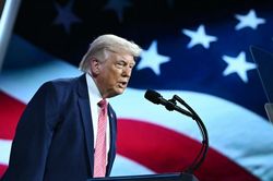 Tổng thống Trump sắp c&oacute; b&agrave;i ph&aacute;t biểu kh&aacute;c biệt v&agrave; mang t&iacute;nh lịch sử nh&acirc;n dịp Quốc kh&aacute;nh