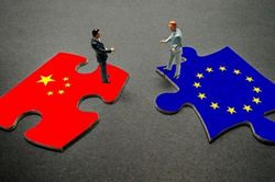 Căng thẳng thương mại Trung Quốc-EU: Brussels sẵn sàng dùng công cụ phòng vệ