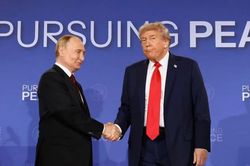 Tổng thống Mỹ Trump điện đ&agrave;m với l&atilde;nh đạo Nga v&agrave; Ukraine trước thượng đỉnh NATO