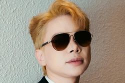 Ca sĩ Việt gây bão mạng sau một đêm