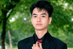 Hai nam sinh con nhà nông cùng giành ngôi đồng thủ khoa A00 Thanh Hóa