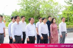 Phó Thủ tướng Nguyễn Văn Thắng tri ân các anh hùng liệt sĩ tại Ngã ba Đồng Lộc