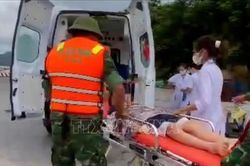 Đưa gấp vào bờ cấp cứu bệnh nhi bị xuất huyết tiêu hóa nặng từ đảo Cát Bà