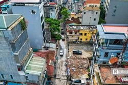 Phá dỡ, mở rộng đoạn đường 'đau khổ' ở Hà Nội