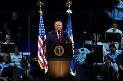 Tổng thống Trump ca ngợi 'kỷ nguyên vàng' của nước Mỹ trong lễ kỷ niệm 250 năm Quốc khánh