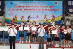 Trao giải bóng bàn thanh thiếu niên, nhi đồng các câu lạc bộ thành phố Đà Nẵng mở rộng