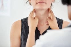 6 loại thức uống buổi sáng tốt cho người mắc bệnh tuyến giáp