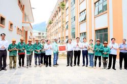 Bí thư Tỉnh ủy Lê Minh Ngân kiểm tra tình hình xây dựng Trường Phổ thông nội trú liên cấp Tiểu học và THCS xã Phong Thổ