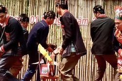 Sức sống mới ở bản người Dao xóm Giang Cáp