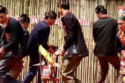Sức sống mới ở bản người Dao xóm Giang Cáp