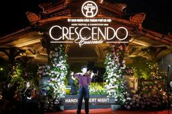 Dàn nghệ sĩ quốc tế hòa nhịp tại 'Crescendo - Giao hưởng kết nối' bên hồ Hoàn Kiếm