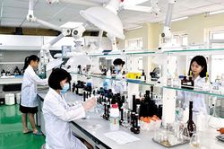 Minh bạch, thống nhất về khai b&aacute;o hải quan