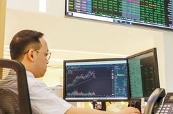 Ho&agrave;n thiện khung ph&aacute;p l&yacute; cho giao dịch điện tử đ&aacute;p ứng y&ecirc;u cầu n&acirc;ng hạng thị trường chứng kho&aacute;n