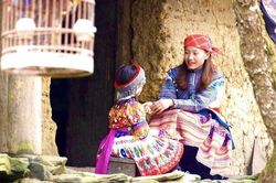 Gìn giữ bản sắc, tạo sinh kế từ văn hóa truyền thống các dân tộc thiểu số