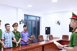 Vụ điểm thi m&ocirc;n To&aacute;n ở Tuy&ecirc;n Quang: Lệnh giữ khẩn cấp một gi&aacute;o vi&ecirc;n